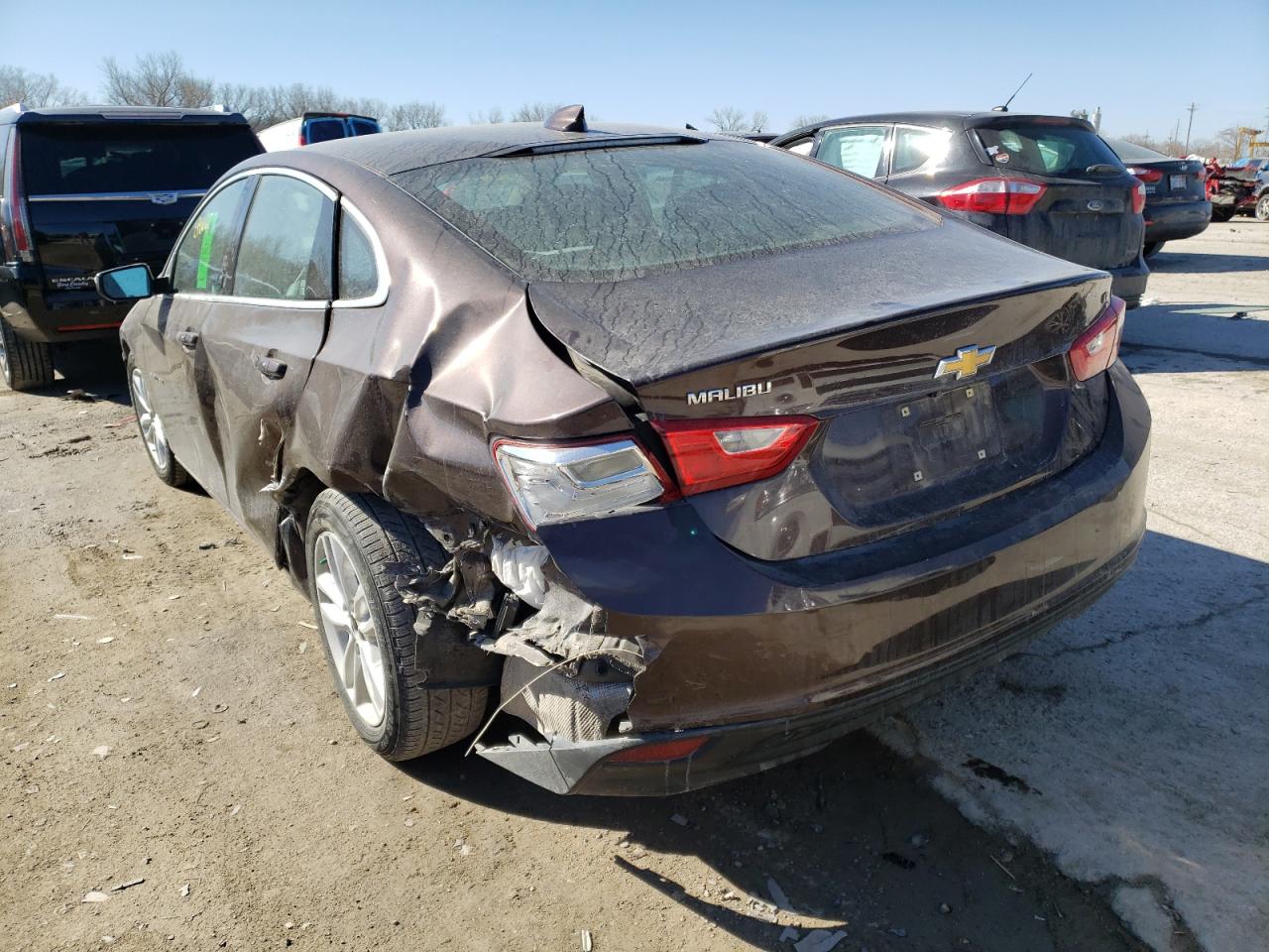 Photo 3 from auction – 2016 CHEVROLET MALIBU LT with VIN 1G1ZE5ST4GF267655