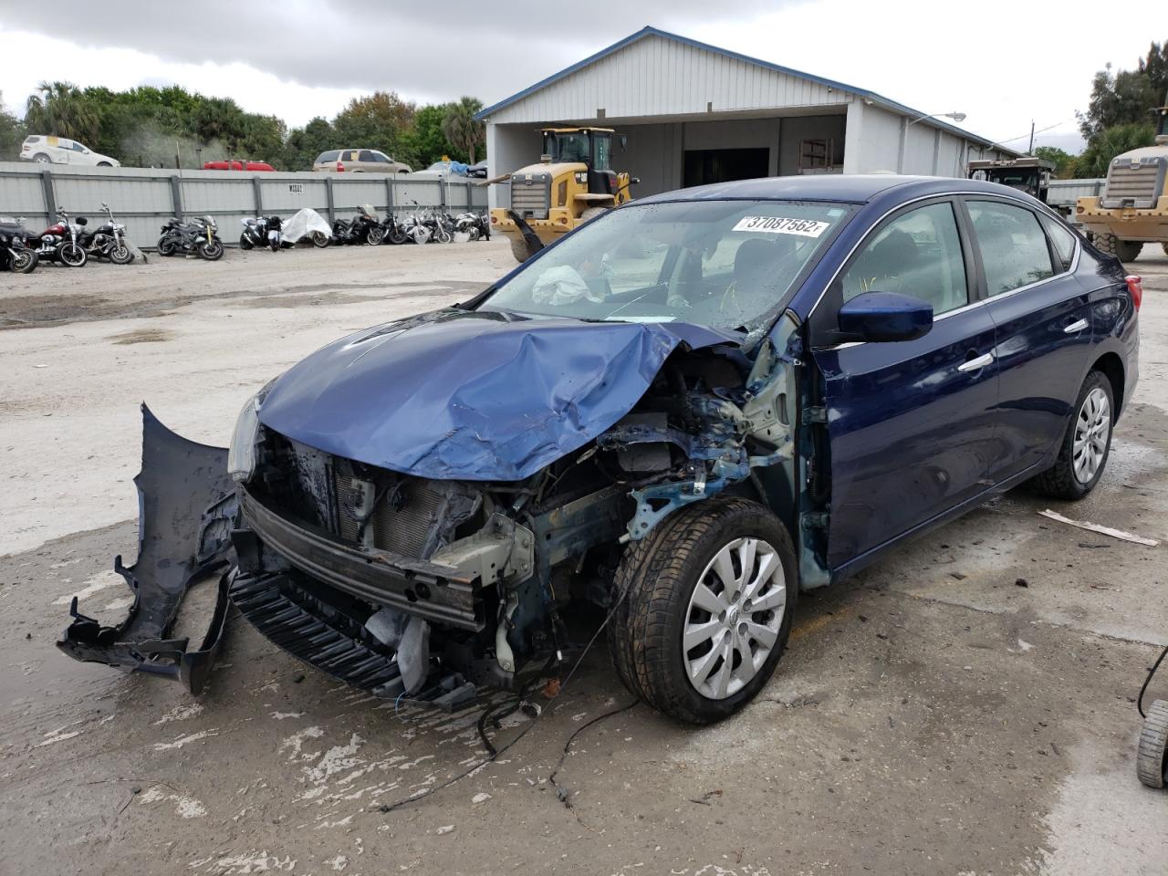Photo 2 from auction – 2016 NISSAN SENTRA S with VIN 3N1AB7AP1GY224092