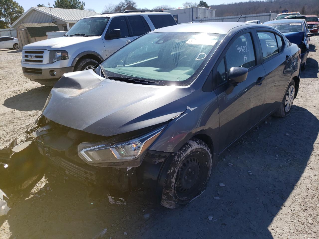Photo 2 from auction – 2020 NISSAN VERSA with VIN 3N1CN8DV6LL883731