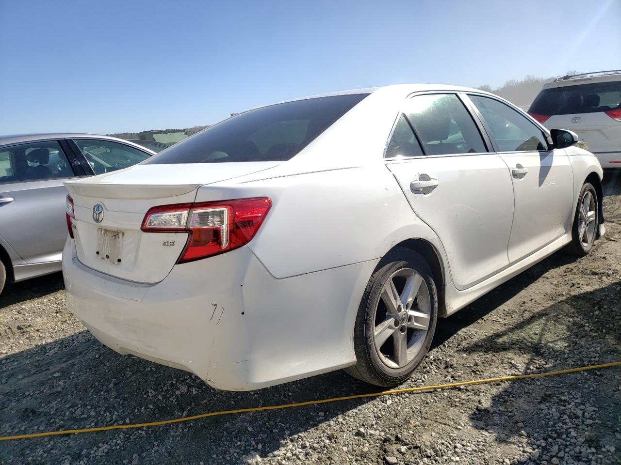 Photo 4 from auction – 2013 TOYOTA CAMRY L with VIN 4T1BF1FK5DU283432