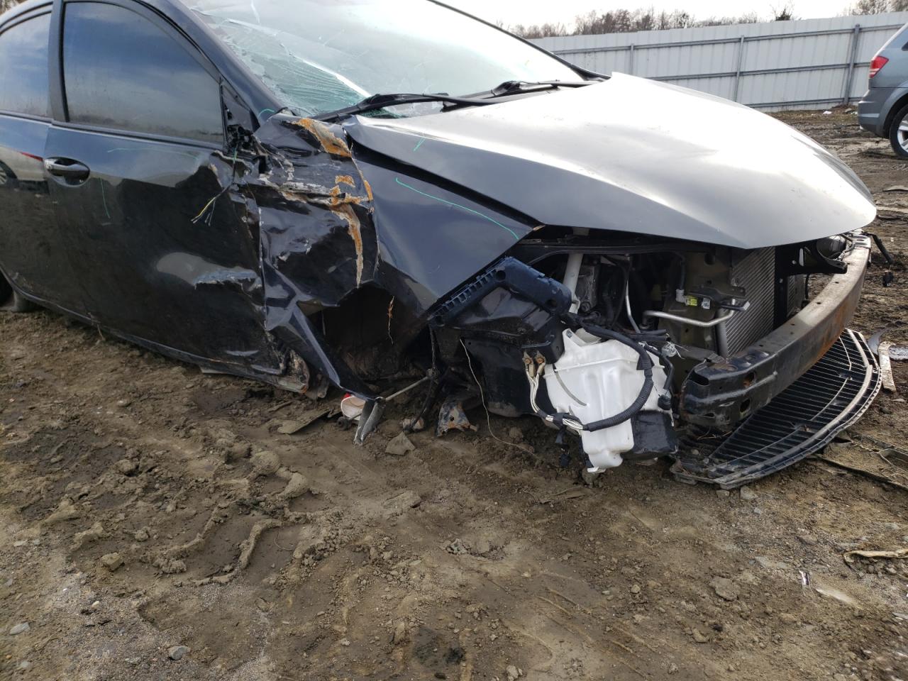 Photo 9 from auction – 2014 TOYOTA COROLLA L with VIN 5YFBURHE6EP077650
