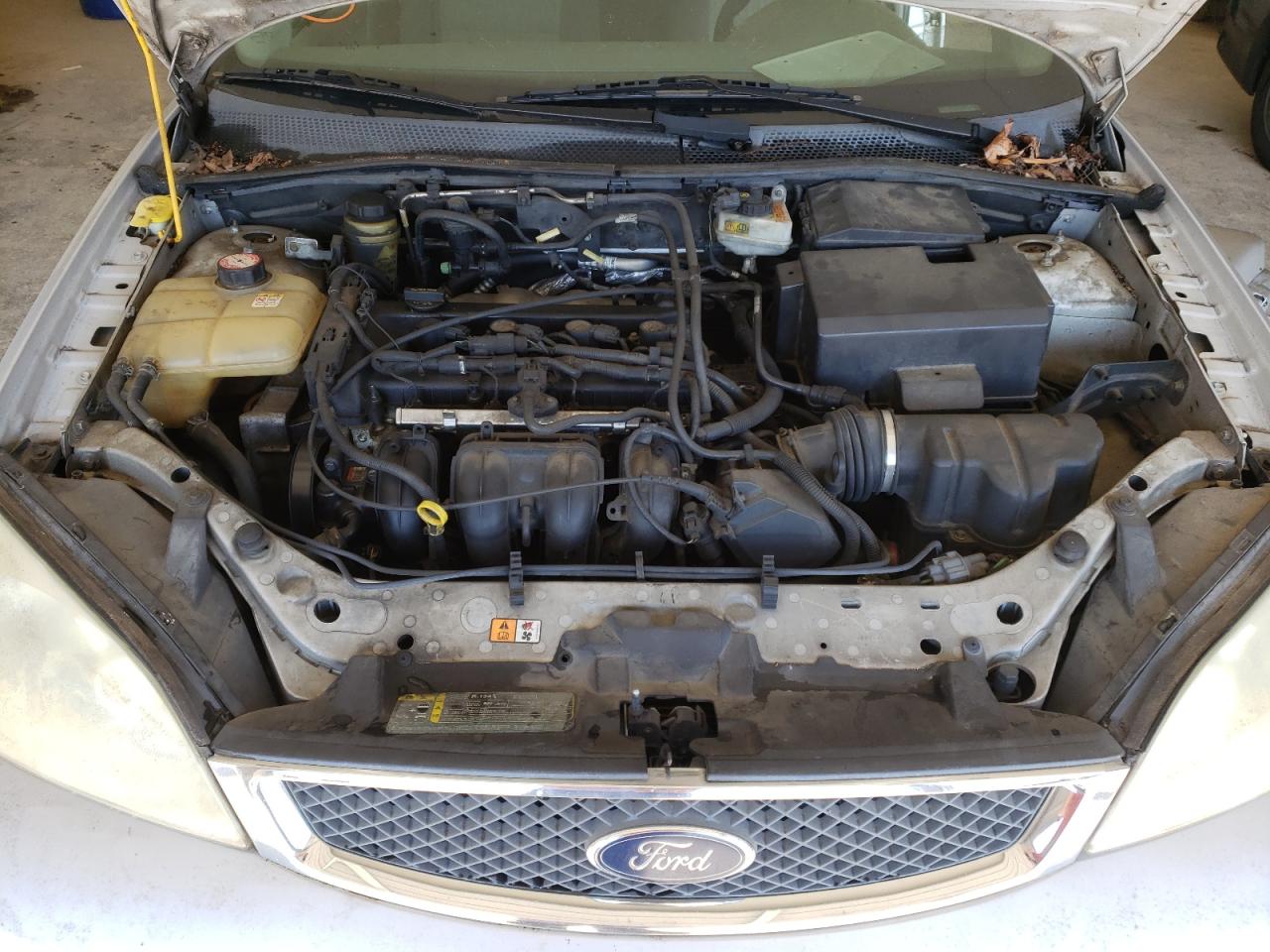Photo 7 from auction – 2005 FORD FOCUS ZX4 with VIN 1FAFP34N45W144285