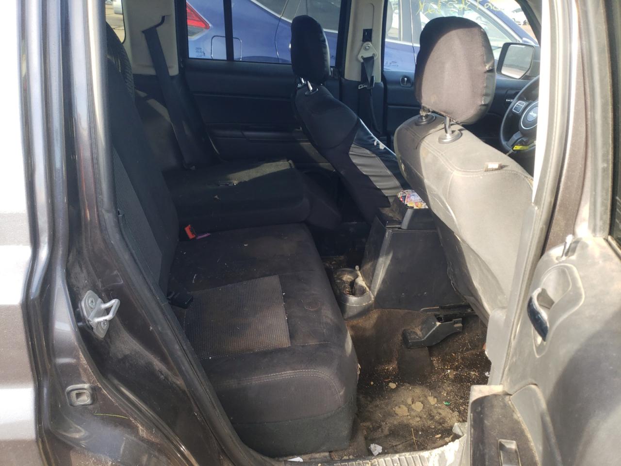 Photo 6 from auction – 2015 JEEP PATRIOT SP with VIN 1C4NJPBB9FD236383