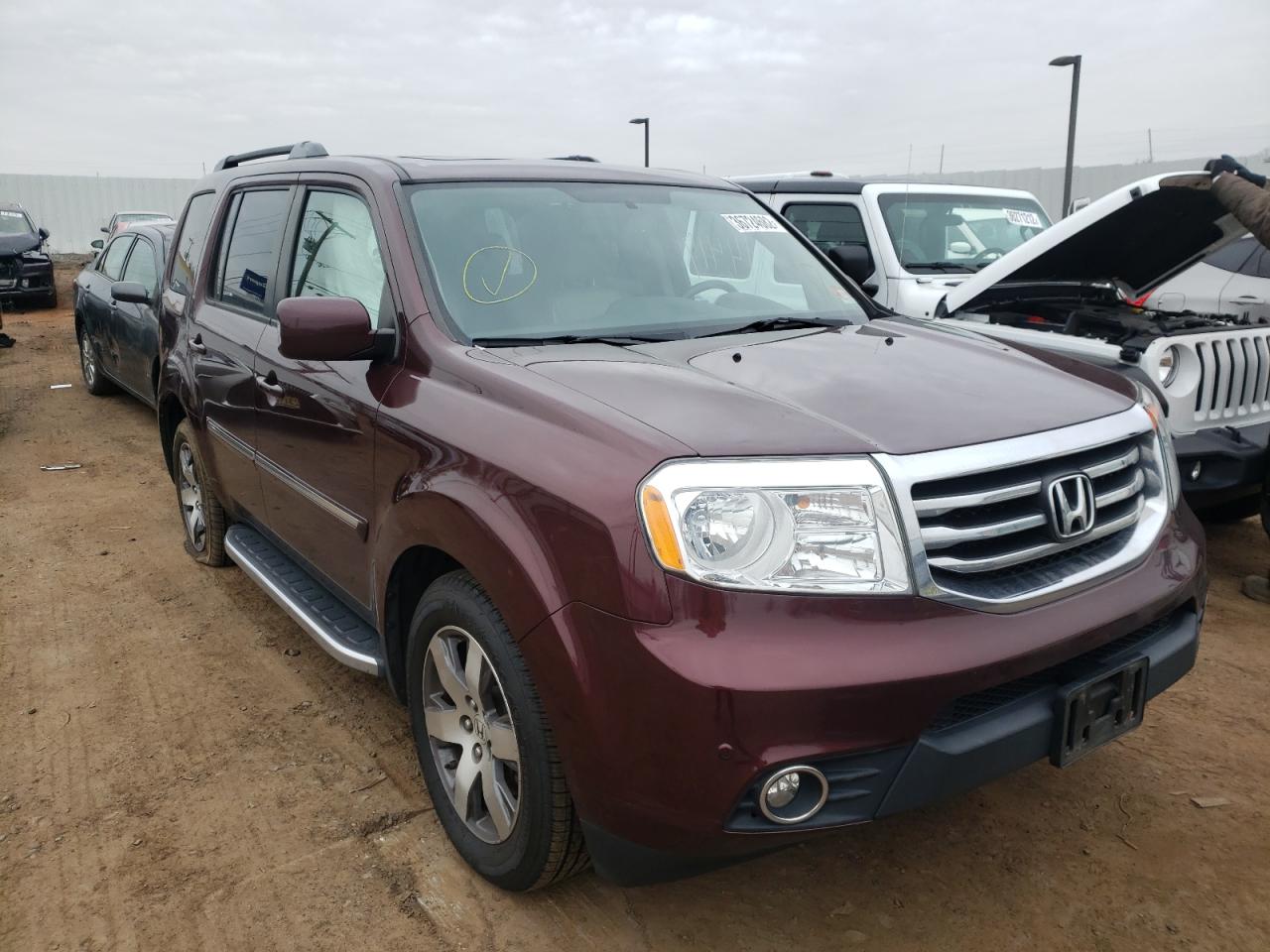 HONDA PILOT TOUR 2013 with VIN 5FNYF4H98DB037705 - Photo from auction