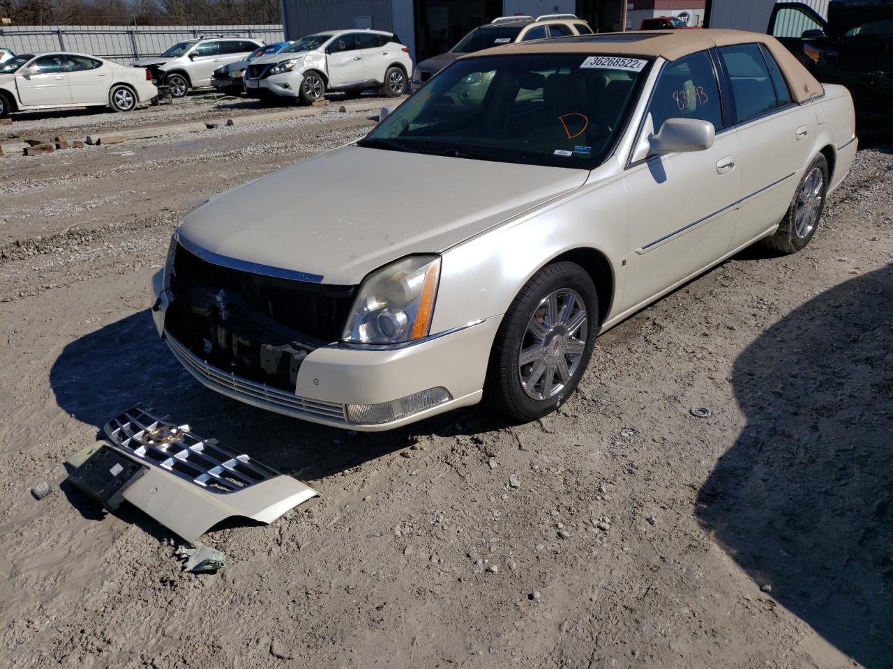 Photo 2 from auction – 2008 CADILLAC DTS with VIN 1G6KD57Y48U191533