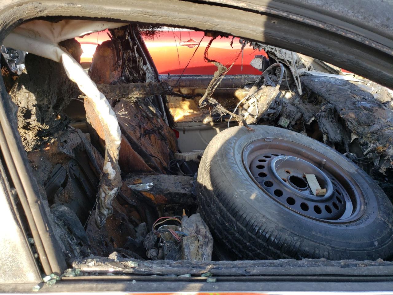 Photo 5 from auction – 2014 CHEVROLET IMPALA LIM with VIN 2G1WC5E38E1144918