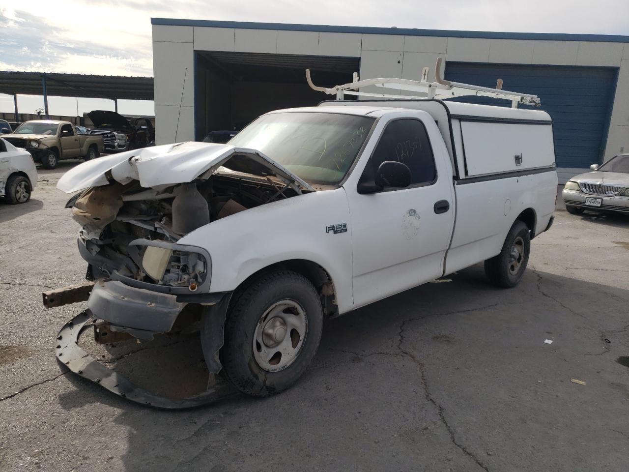 Photo 2 from auction – 2002 FORD F150 with VIN 1FTRF17242NB10154