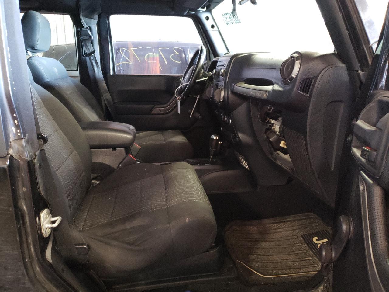 Photo 5 from auction – 2011 JEEP WRANGLER S with VIN 1J4AA2D12BL574420