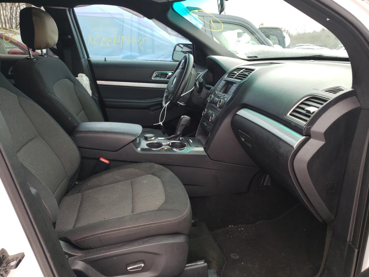 Photo 5 from auction – 2017 FORD EXPLORER X with VIN 1FM5K8D8XHGB69164