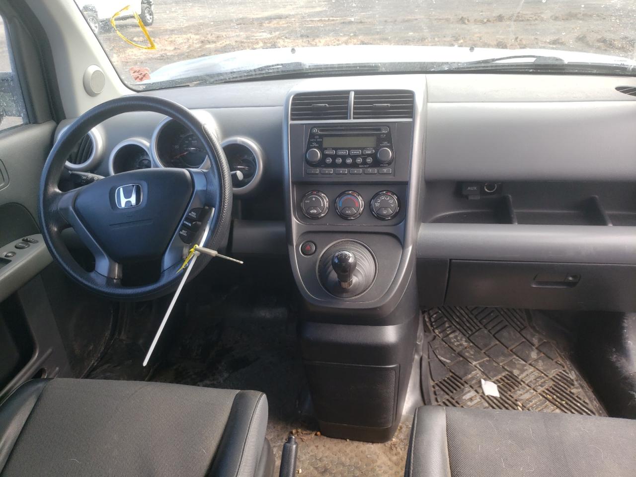 Photo 9 from auction – 2005 HONDA ELEMENT EX with VIN 5J6YH27685L023754