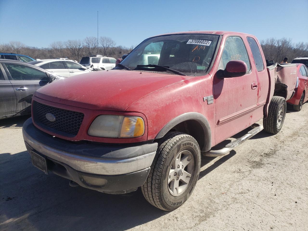 Photo 2 from auction – 2002 FORD F150 with VIN 1FTRX18L02NA98041