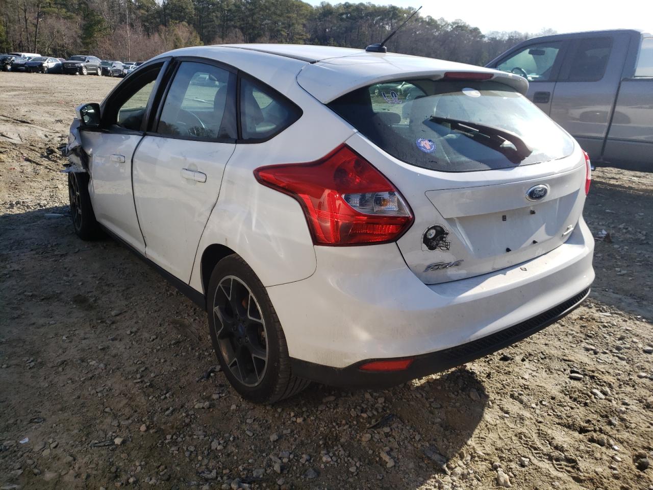 Photo 3 from auction – 2012 FORD FOCUS SE with VIN 1FAHP3K26CL402189