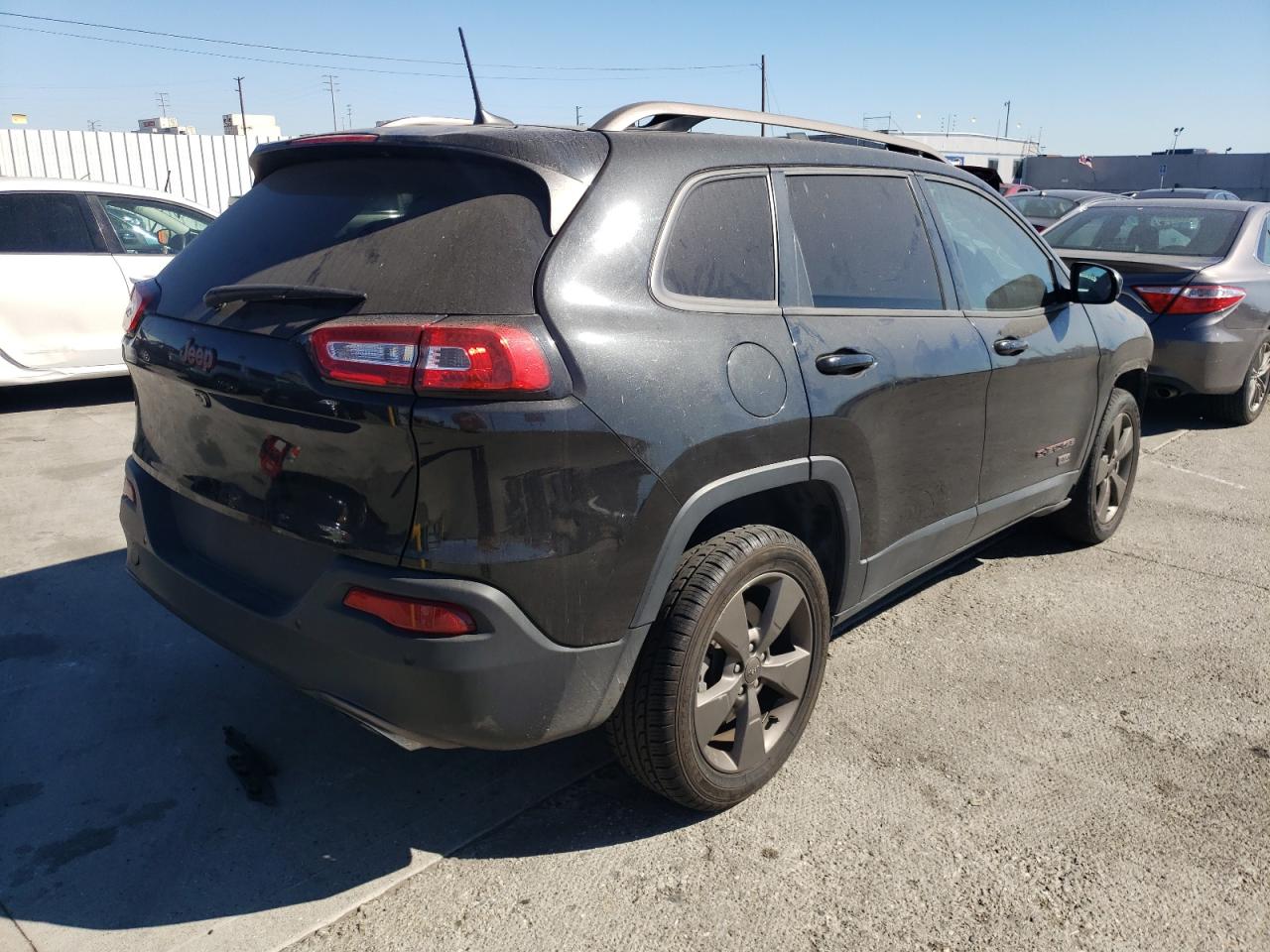 Photo 4 from auction – 2016 JEEP CHEROKEE L with VIN 1C4PJLCS6GW319291