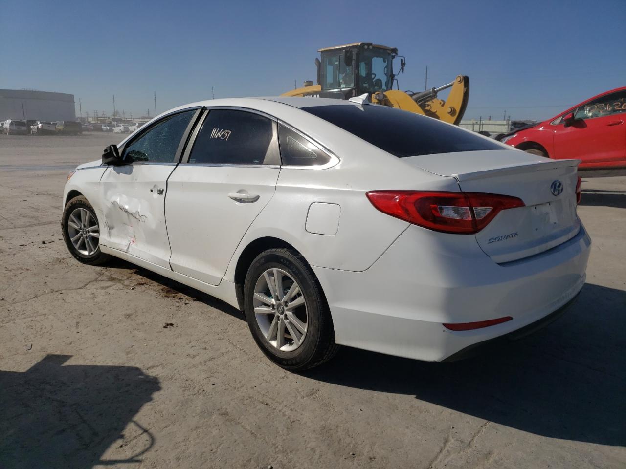 Photo 3 from auction – 2015 HYUNDAI SONATA SE with VIN 5NPE24AF2FH061372