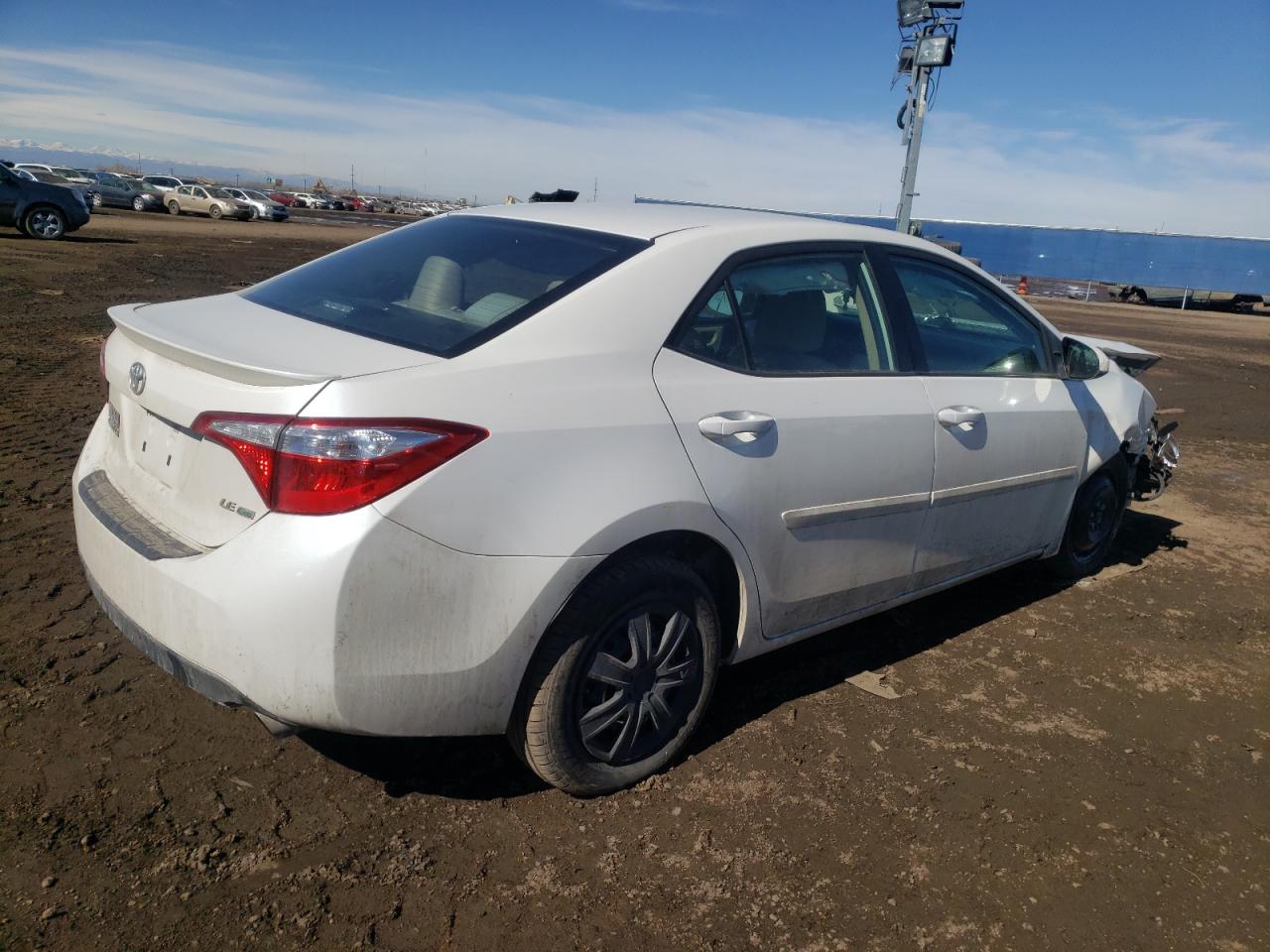 Photo 4 from auction – 2015 TOYOTA COROLLA EC with VIN 5YFBPRHE2FP253084