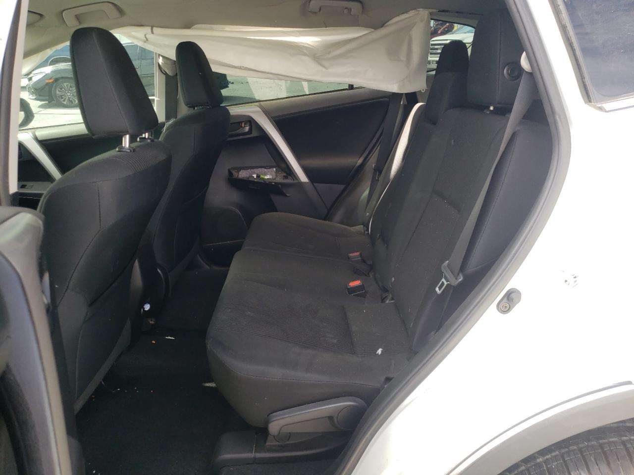 Photo 6 from auction – 2016 TOYOTA RAV4 LE with VIN 2T3ZFREV8GW305086