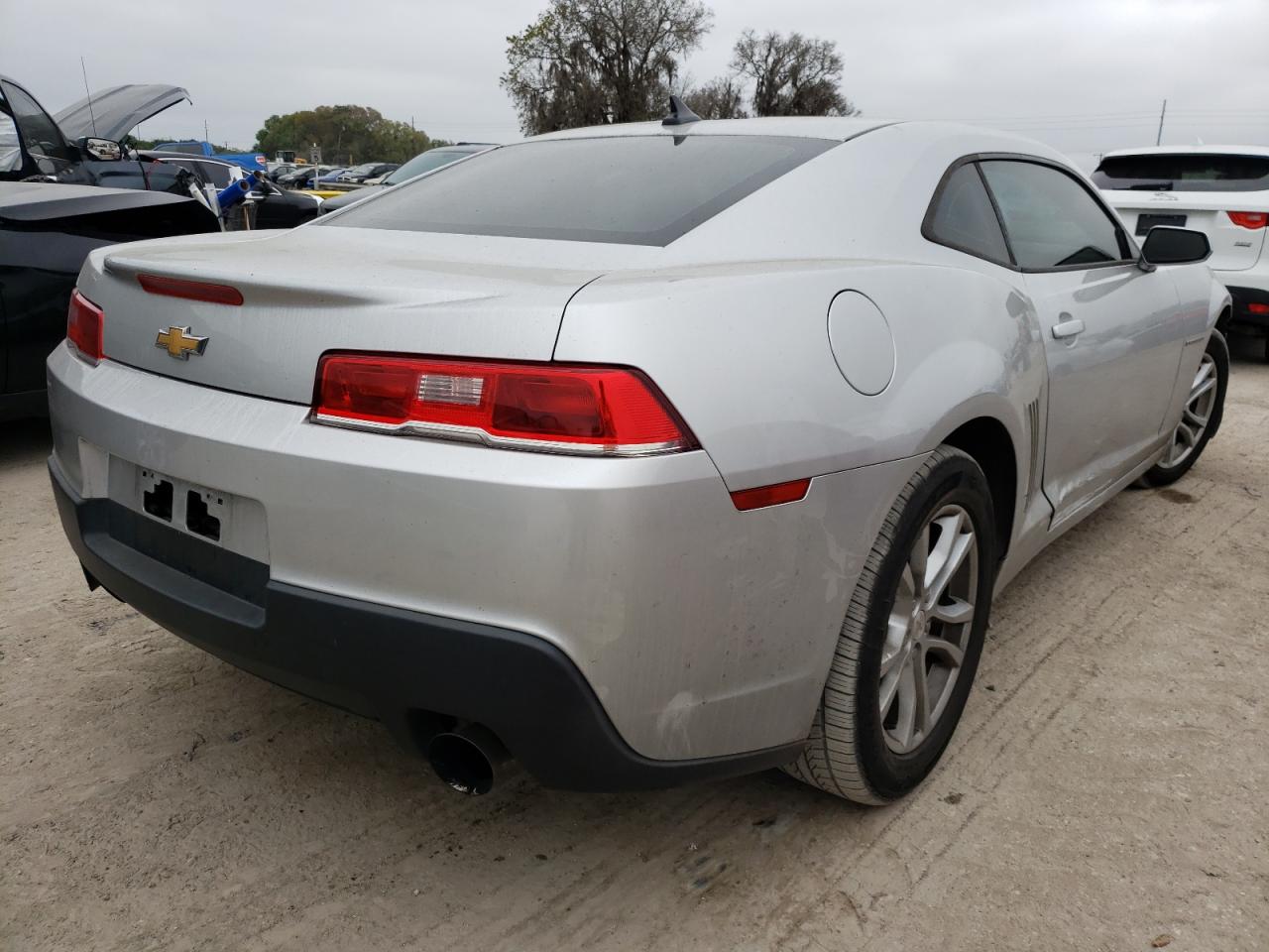 Photo 4 from auction – 2015 CHEVROLET CAMARO LS with VIN 2G1FB1E35F9309063