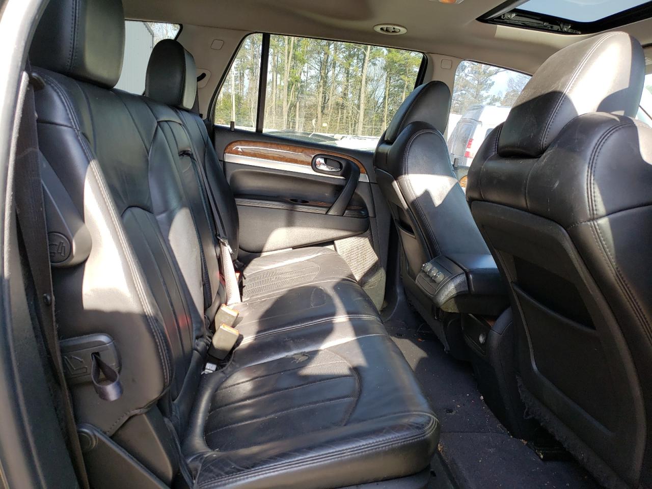 Photo 6 from auction – 2012 BUICK ENCLAVE with VIN 5GAKRCEDXCJ242225