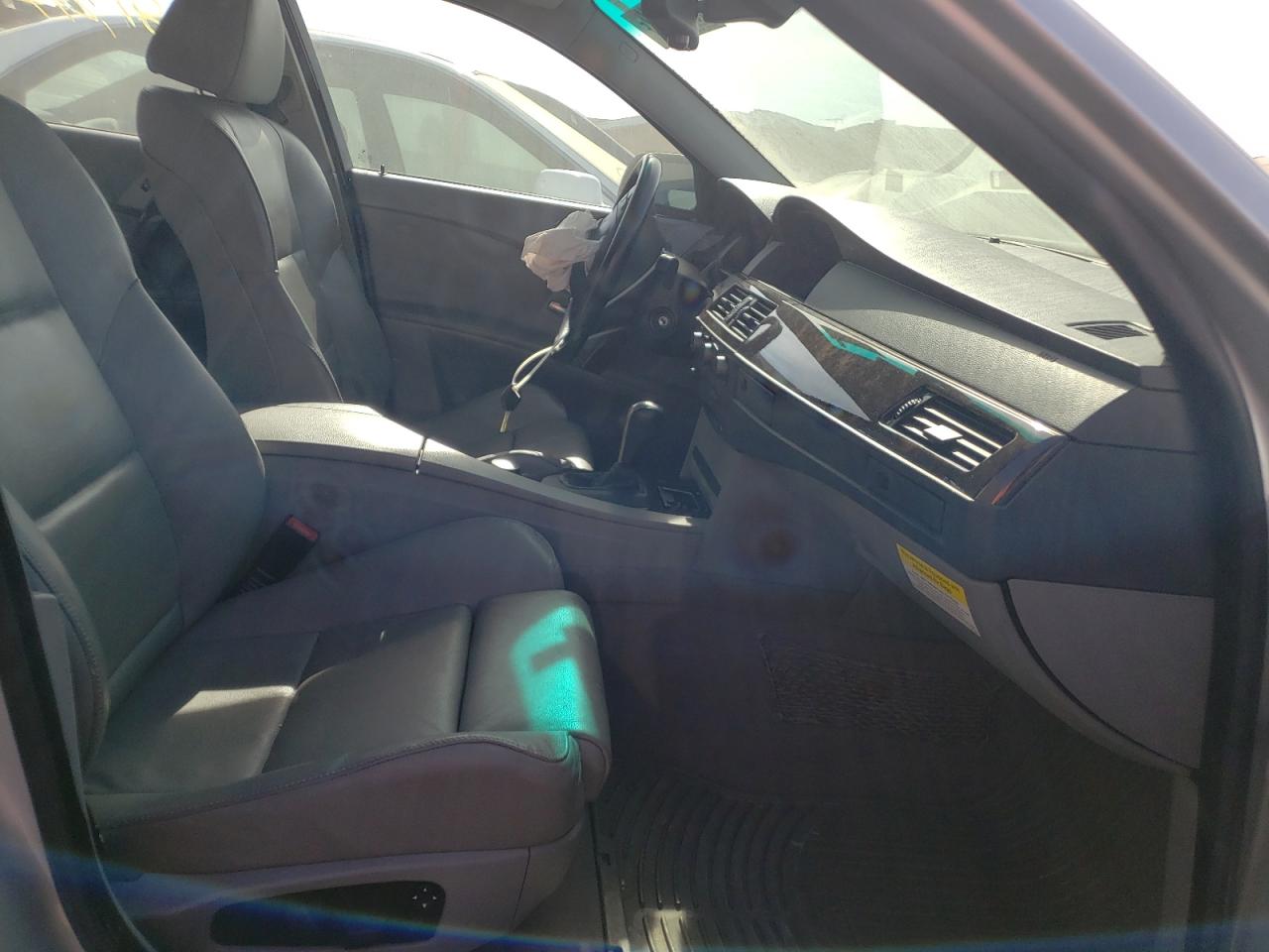 Photo 5 from auction – 2004 BMW 530 I with VIN WBANA73564B812929