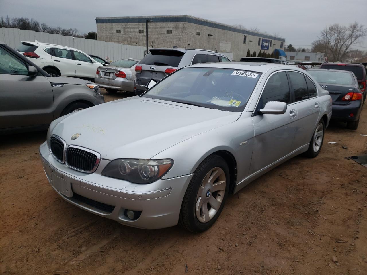 Photo 2 from auction – 2007 BMW 750 with VIN WBAHL83577DT08413