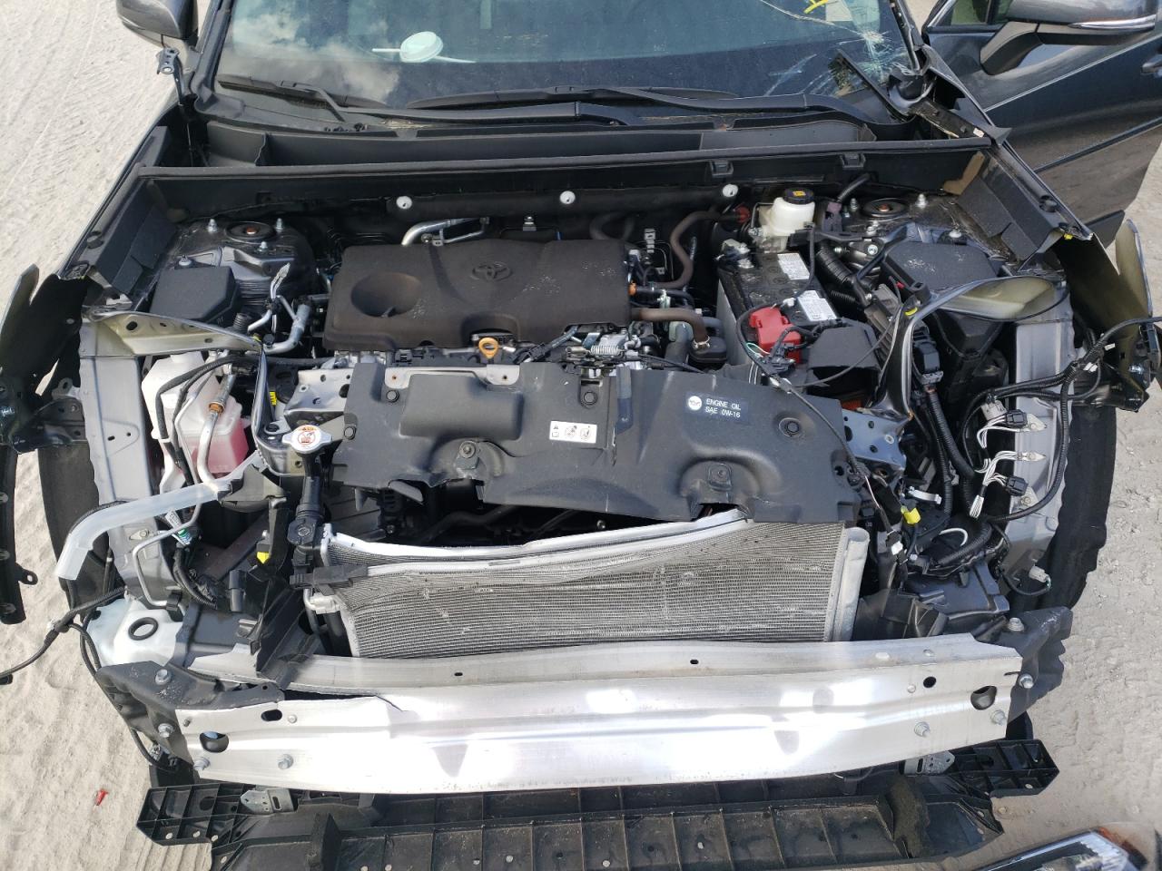 Photo 7 from auction – 2021 TOYOTA RAV4 XLE with VIN 2T3W1RFV7MC107547