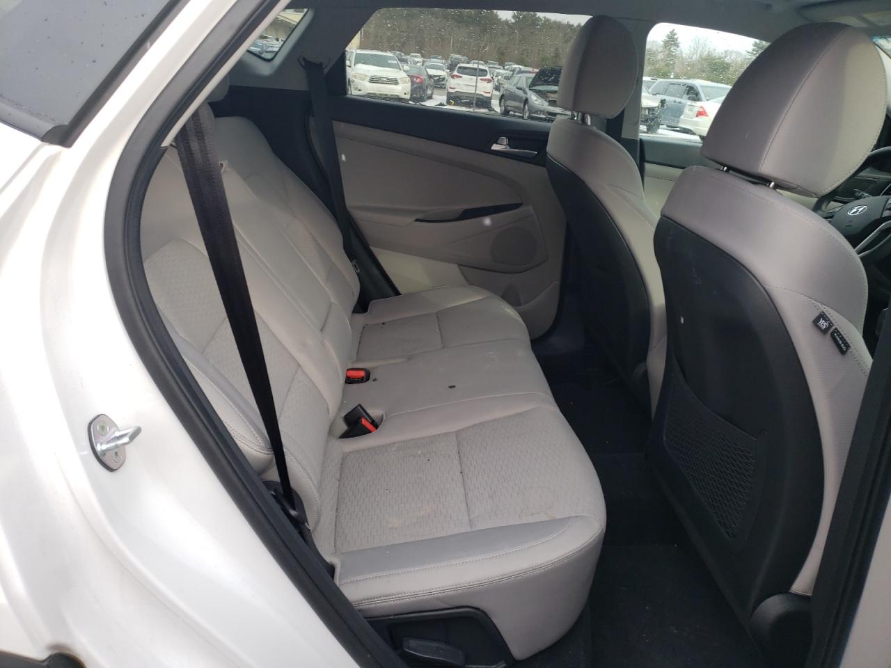 Photo 6 from auction – 2019 HYUNDAI TUCSON SE with VIN KM8J2CA40KU948276