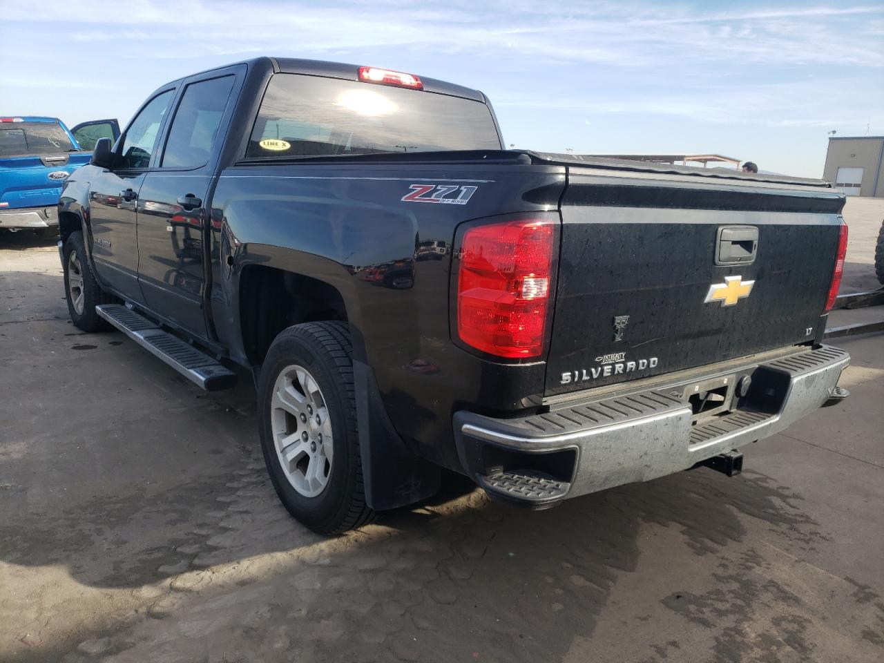 Photo 3 from auction – 2015 CHEVROLET SILVERADO with VIN 3GCUKREC9FG479106