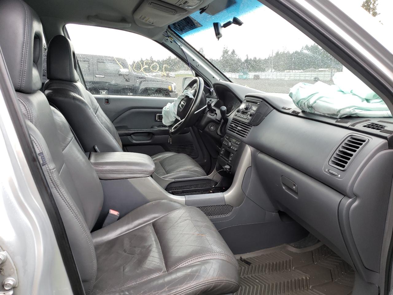 Photo 5 from auction – 2004 HONDA PILOT EXL with VIN 2HKYF18554H519495