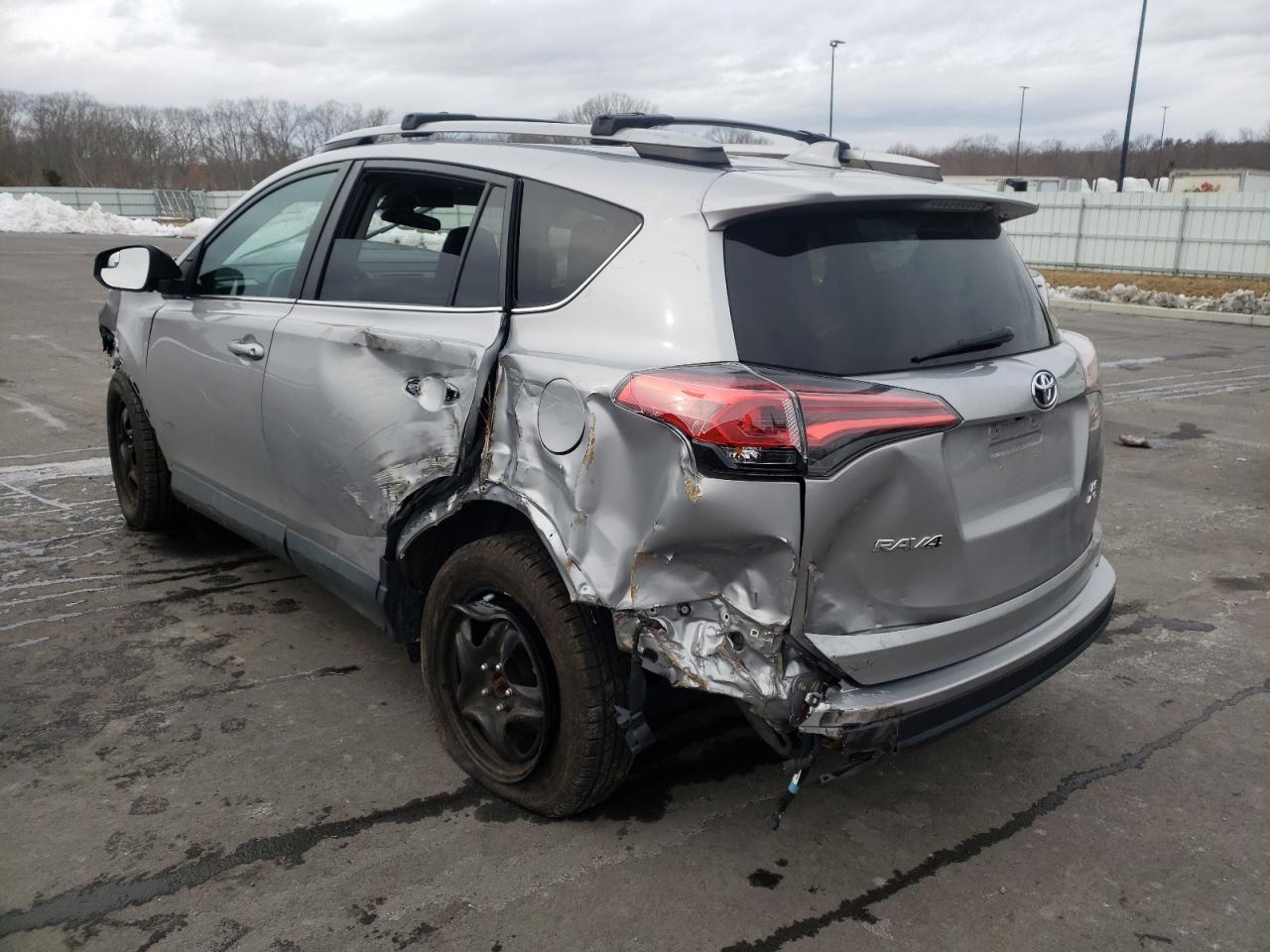 Photo 3 from auction – 2017 TOYOTA RAV4 LE with VIN 2T3BFREVXHW624993