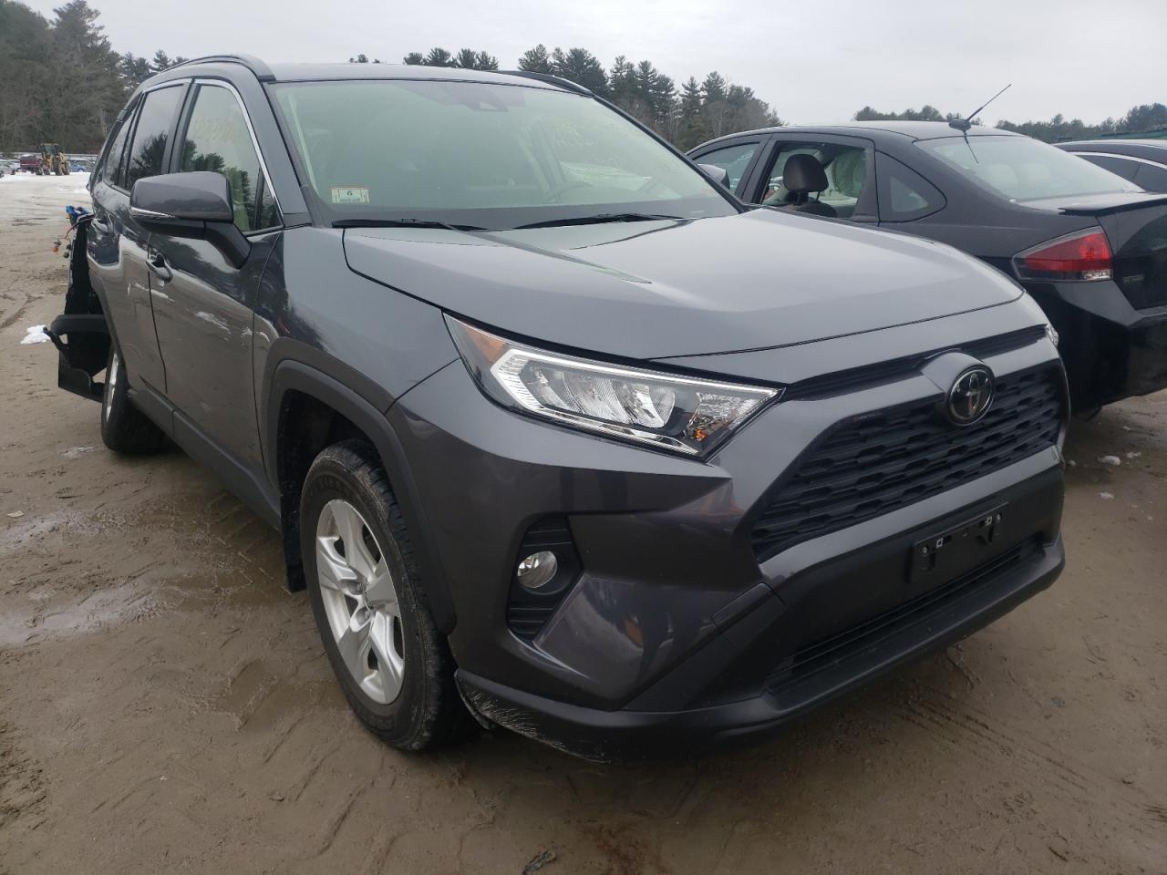 TOYOTA RAV4 XLE 2020 with VIN JTMP1RFV4LD051291 - Photo from auction