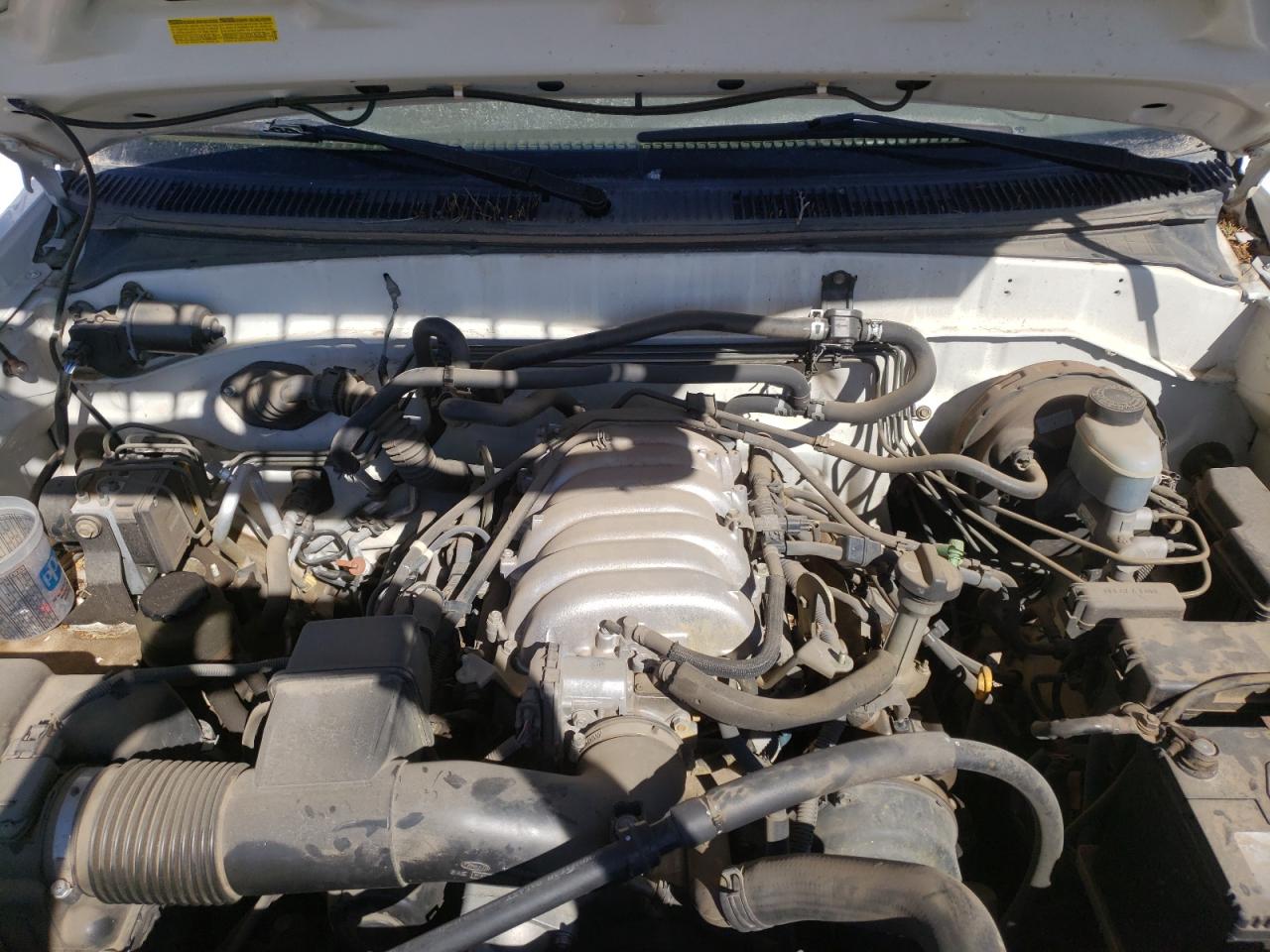 Photo 7 from auction – 2003 TOYOTA SEQUOIA SR with VIN 5TDBT44A13S144507