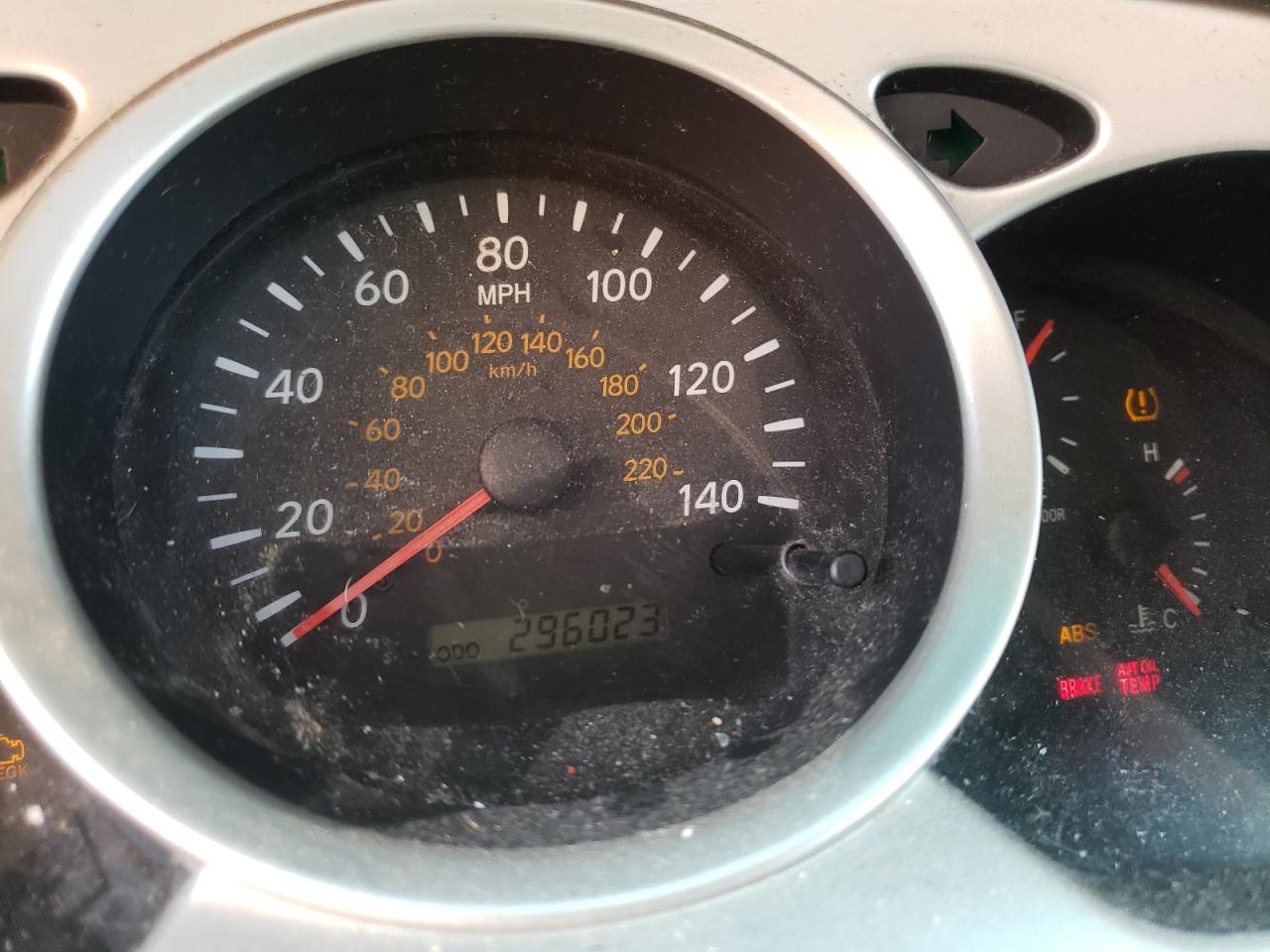 Photo 8 from auction – 2005 TOYOTA HIGHLANDER with VIN JTEEP21A550120318