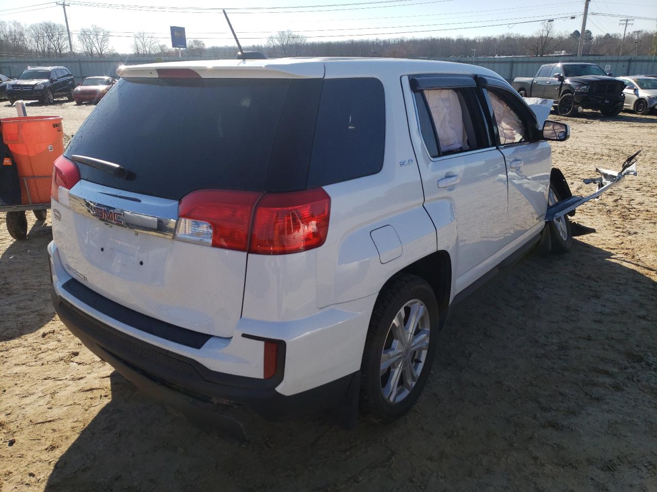 Photo 4 from auction – 2017 GMC TERRAIN SL with VIN 2GKALMEK2H6294165