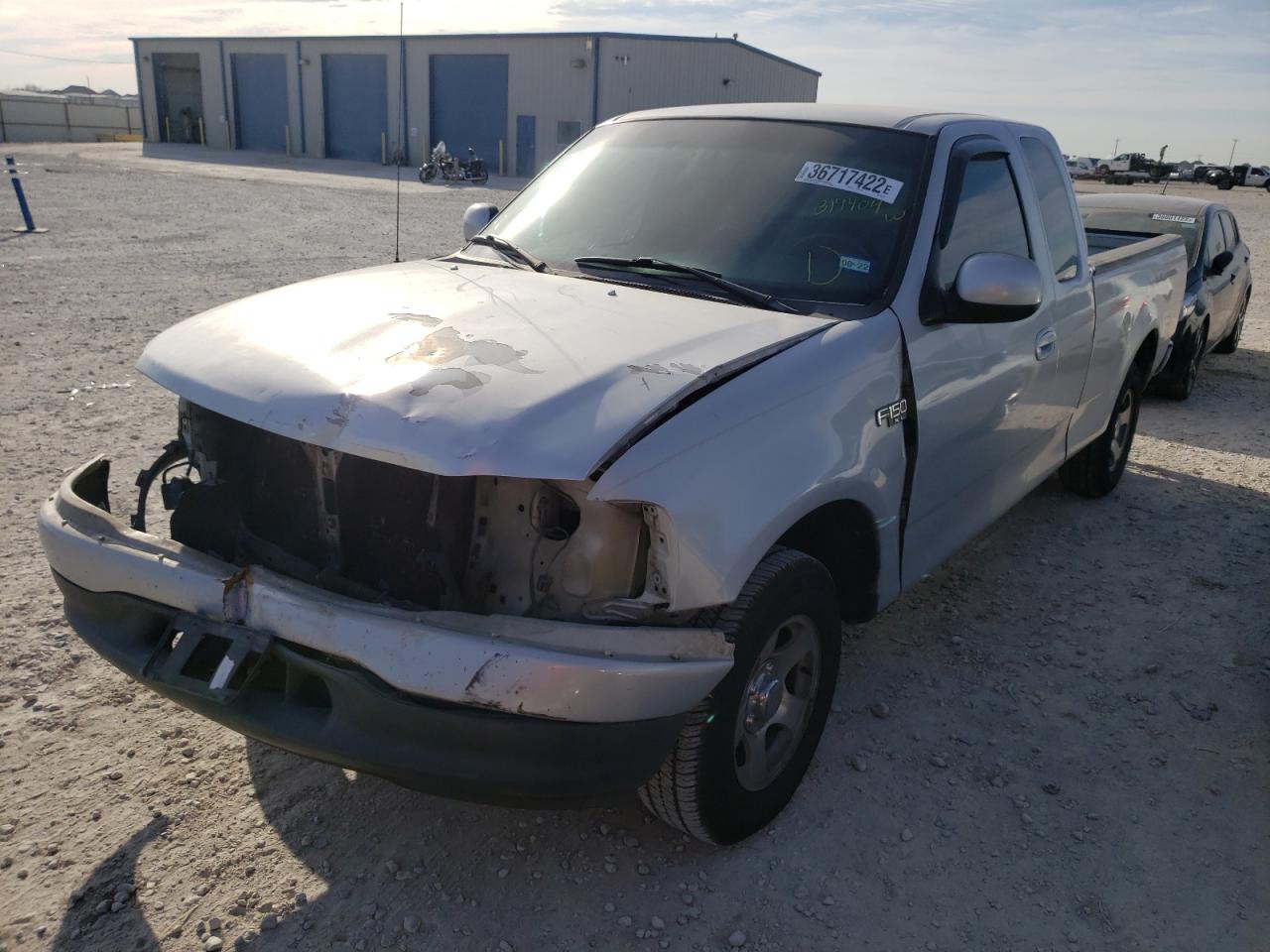 Photo 2 from auction – 2001 FORD F150 with VIN 1FTZX17281NB19404