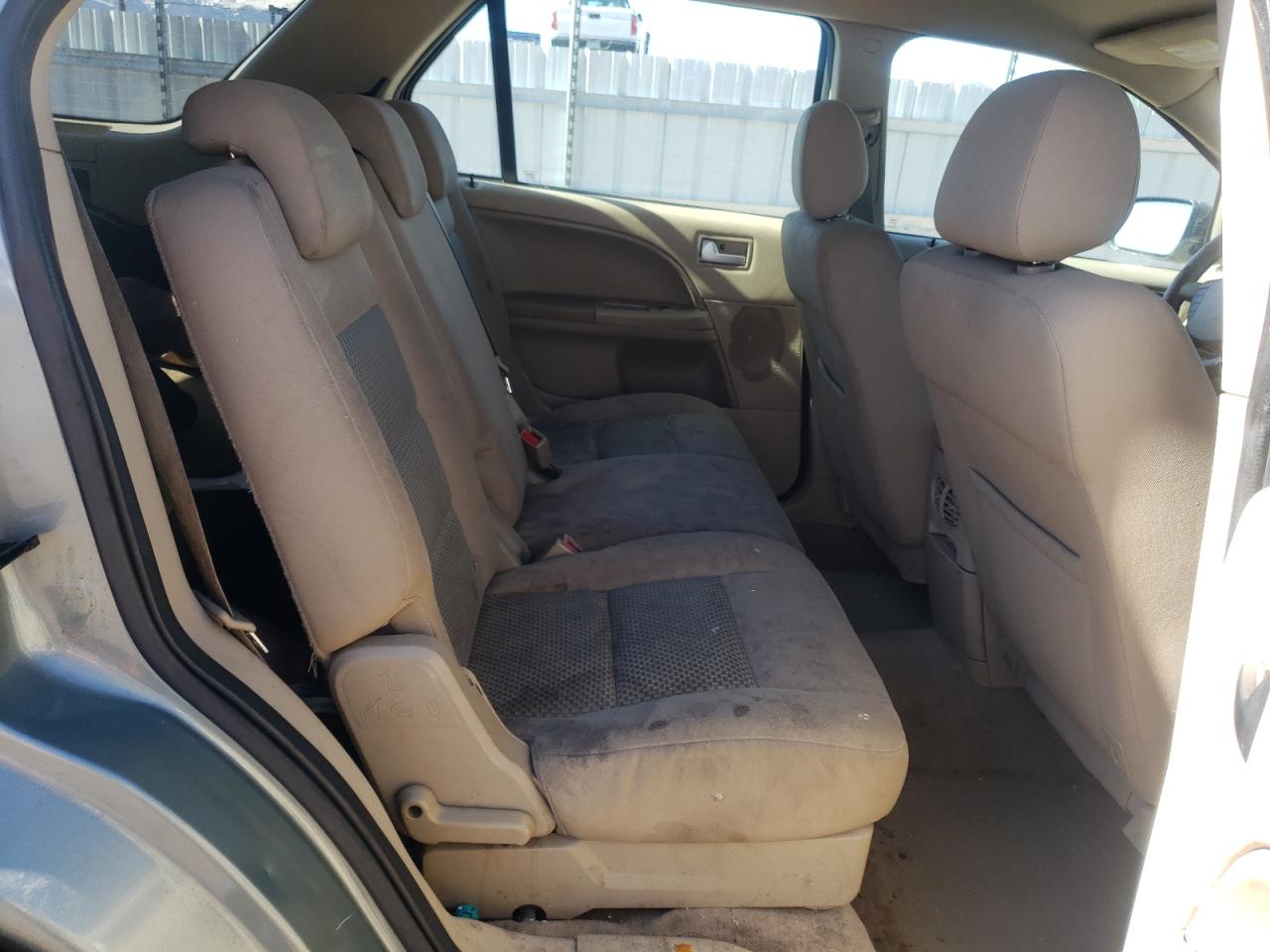 Photo 6 from auction – 2005 FORD FREESTYLE with VIN 1FMZK01125GA44973