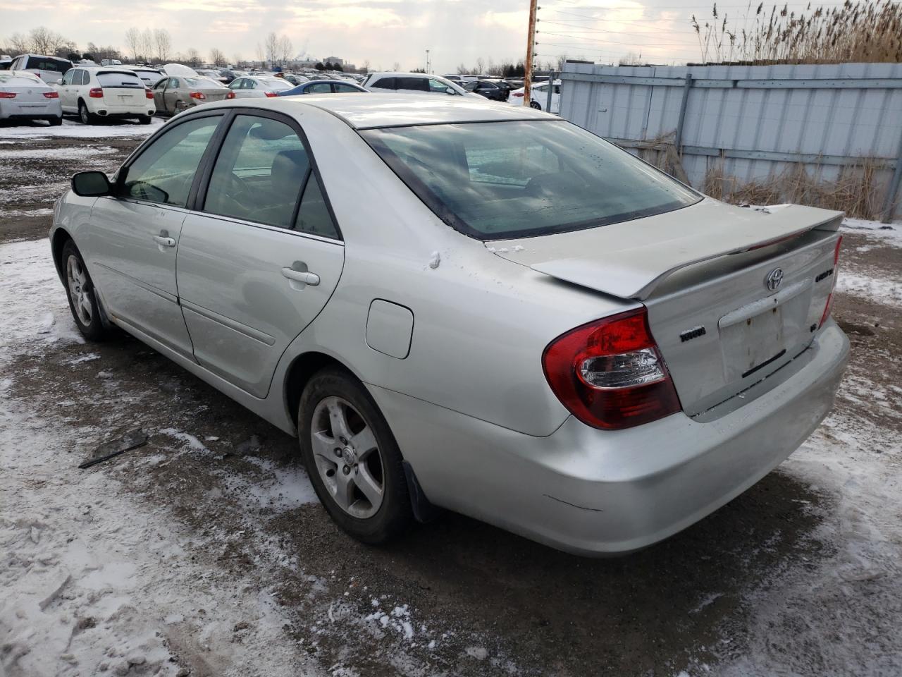 Photo 3 from auction – 2003 TOYOTA CAMRY LE with VIN JTDBF30K330096804