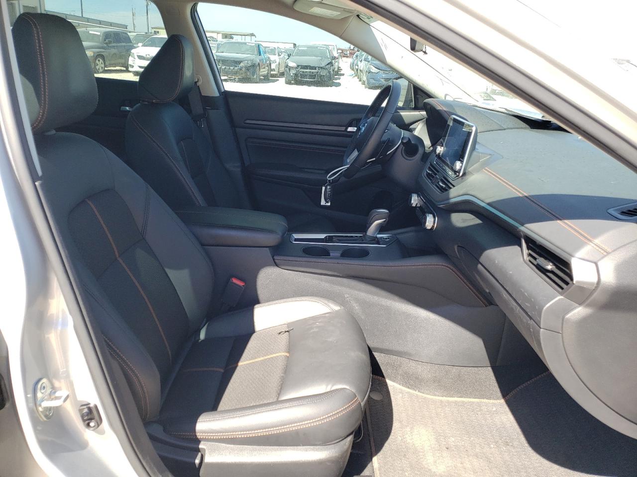Photo 5 from auction – 2021 NISSAN ALTIMA SR with VIN 1N4BL4CV2MN383047