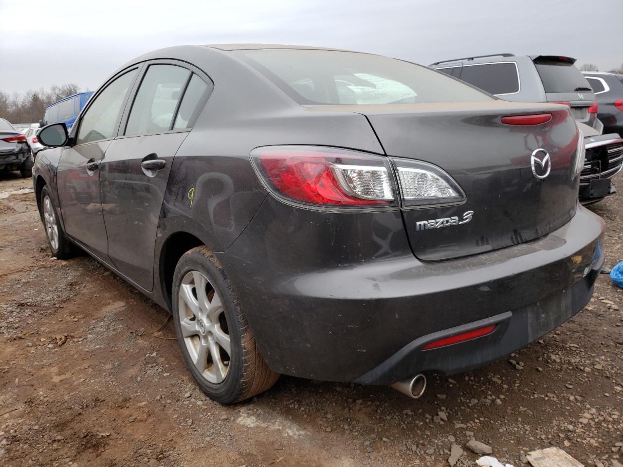 Photo 3 from auction – 2010 MAZDA 3 I with VIN JM1BL1SG1A1215057