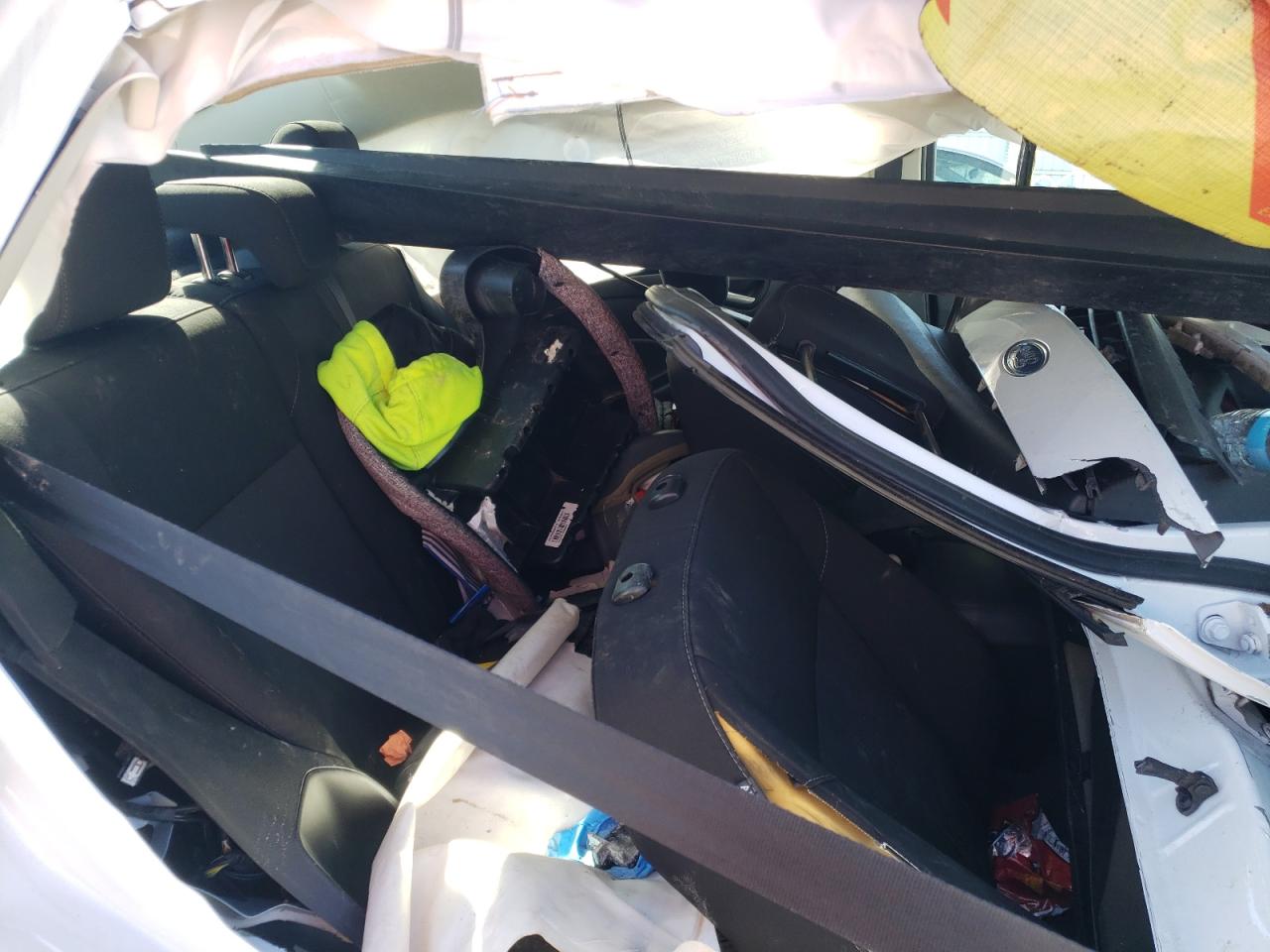 Photo 6 from auction – 2018 FORD FOCUS SE with VIN 1FADP3F26JL321277
