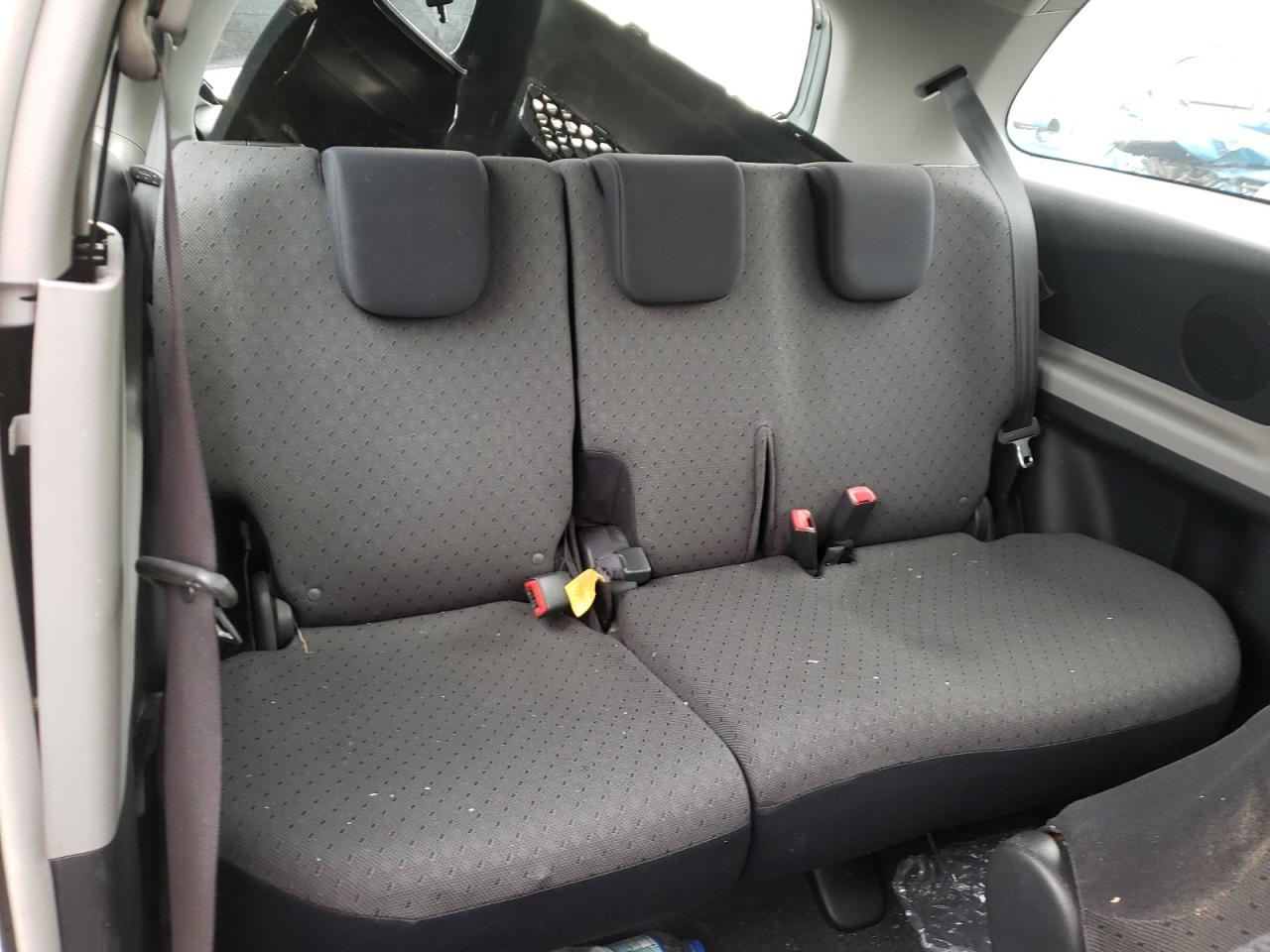 Photo 6 from auction – 2011 TOYOTA YARIS with VIN JTDJT4K34B5338632