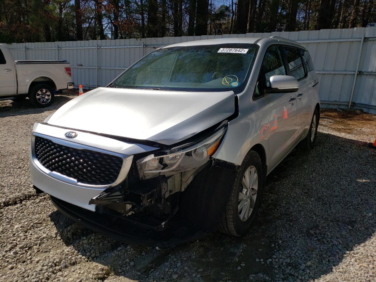 Photo 2 from auction – 2016 KIA SEDONA LX with VIN KNDMB5C10G6206262