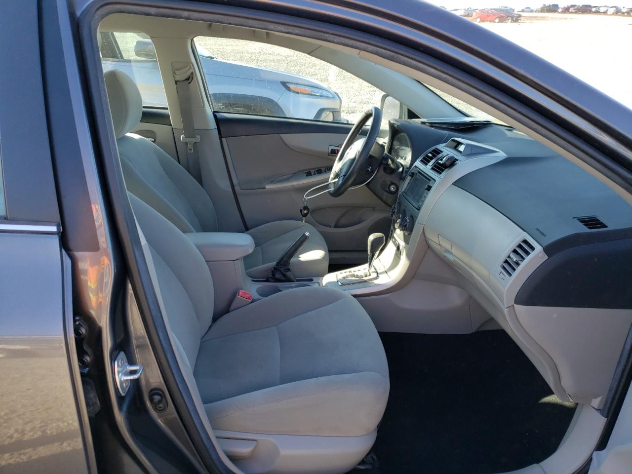 Photo 5 from auction – 2013 TOYOTA COROLLA BA with VIN 5YFBU4EE7DP141488