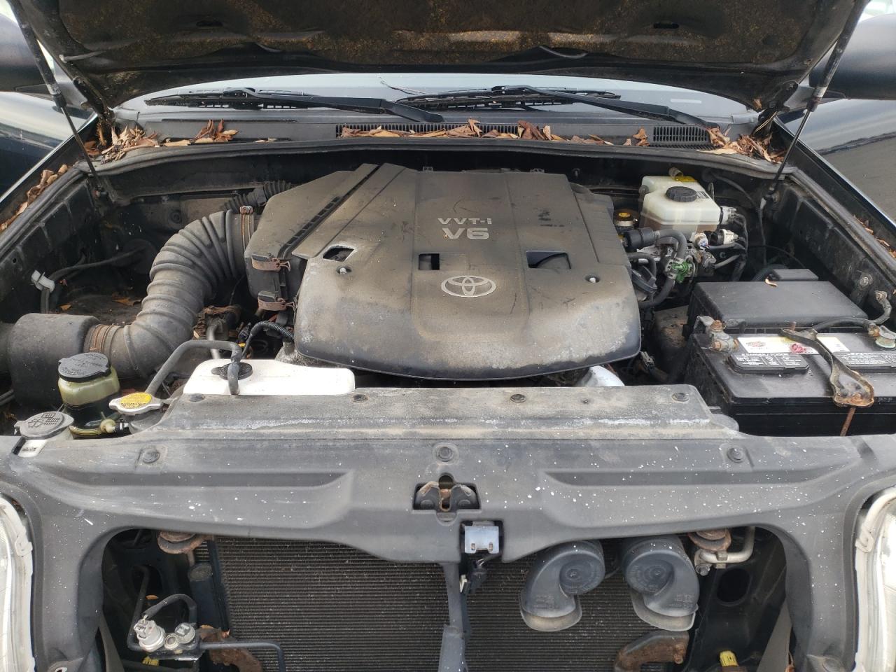 Photo 7 from auction – 2004 TOYOTA 4RUNNER SR with VIN JTEZU14R040020356