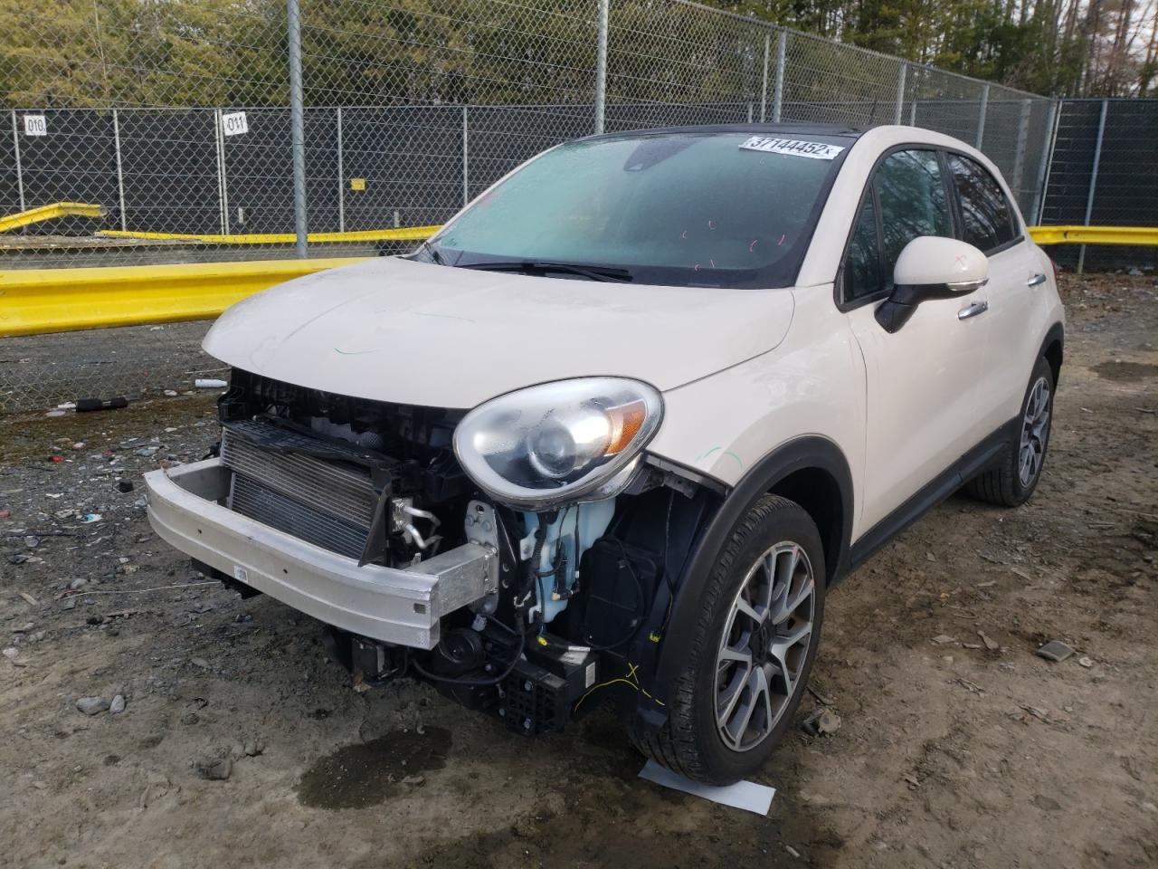 Photo 2 from auction – 2016 FIAT 500X TREKK with VIN ZFBCFYET6GP510192