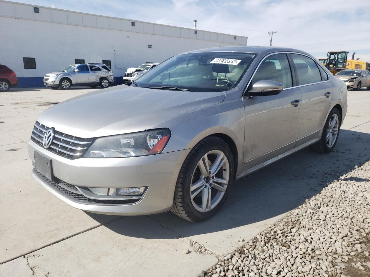 Photo 2 from auction – 2012 VOLKSWAGEN PASSAT SE with VIN 1VWBN7A39CC017083