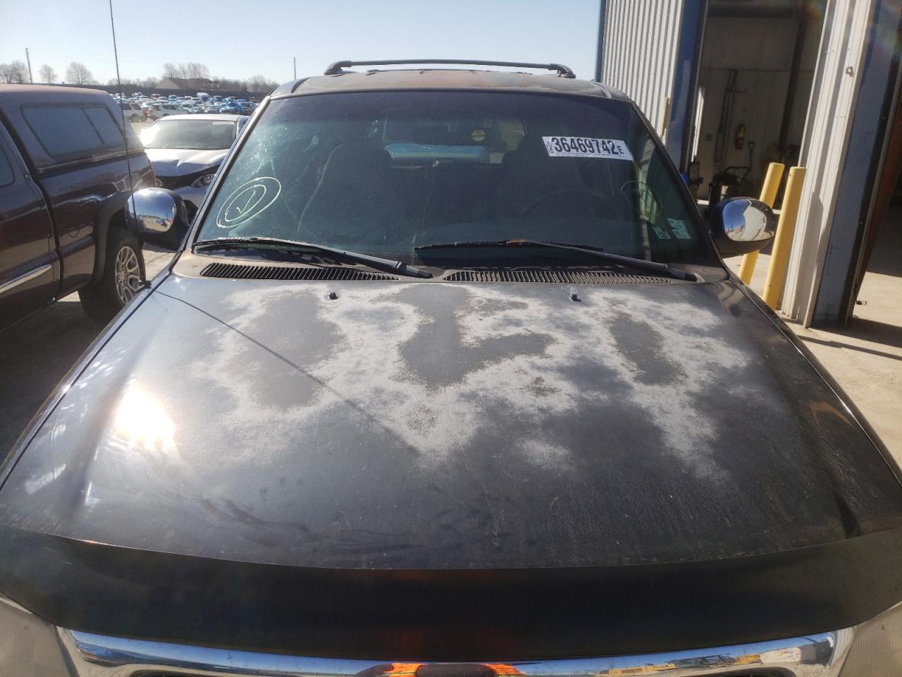 Photo 9 from auction – 1998 FORD EXPEDITION with VIN 1FMRU18W6WLC44880