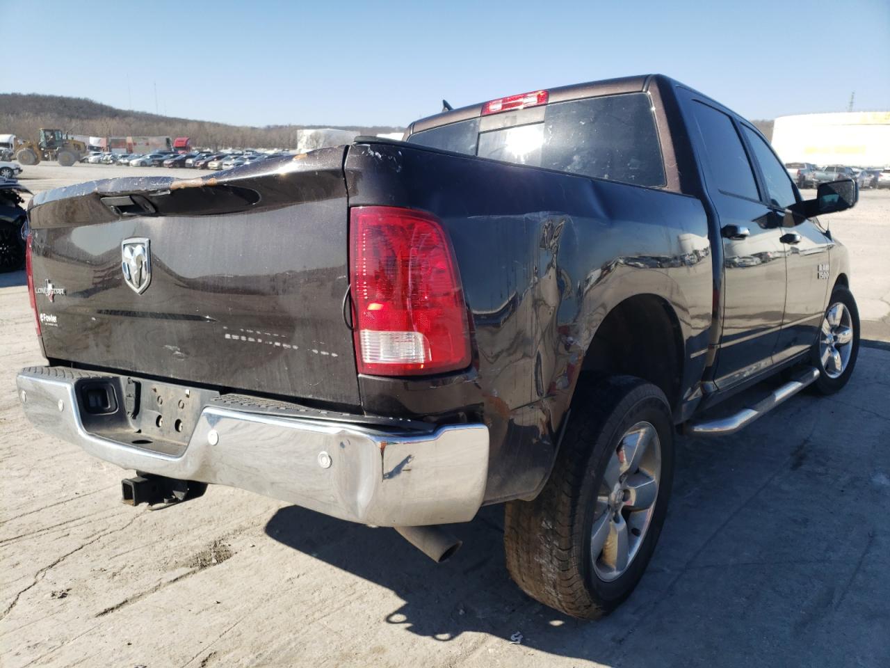 Photo 4 from auction – 2016 RAM 1500 SLT with VIN 1C6RR6LGXGS319730