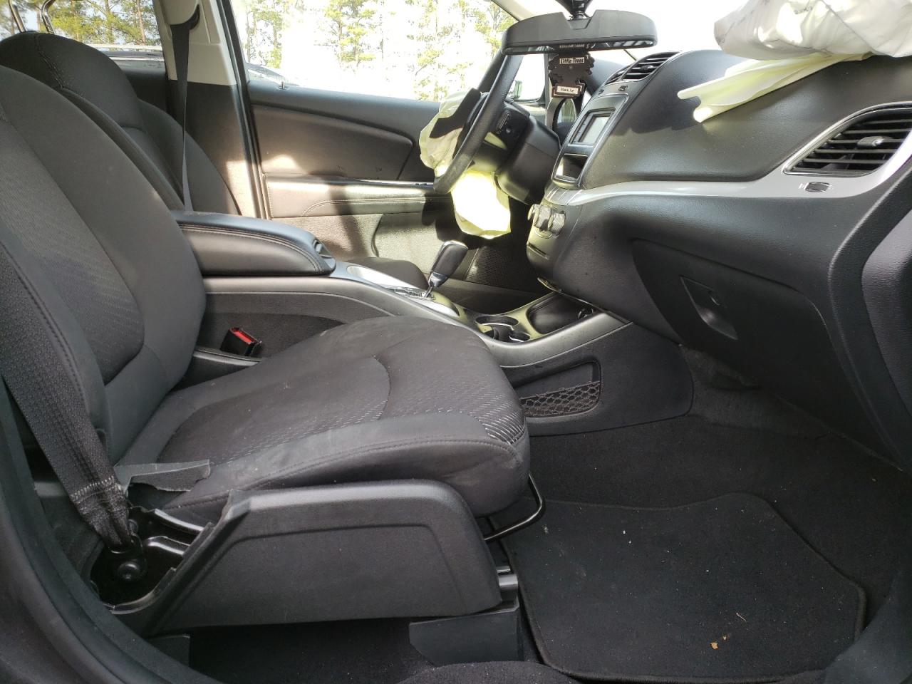 Photo 5 from auction – 2018 DODGE JOURNEY SE with VIN 3C4PDCAB3JT490667
