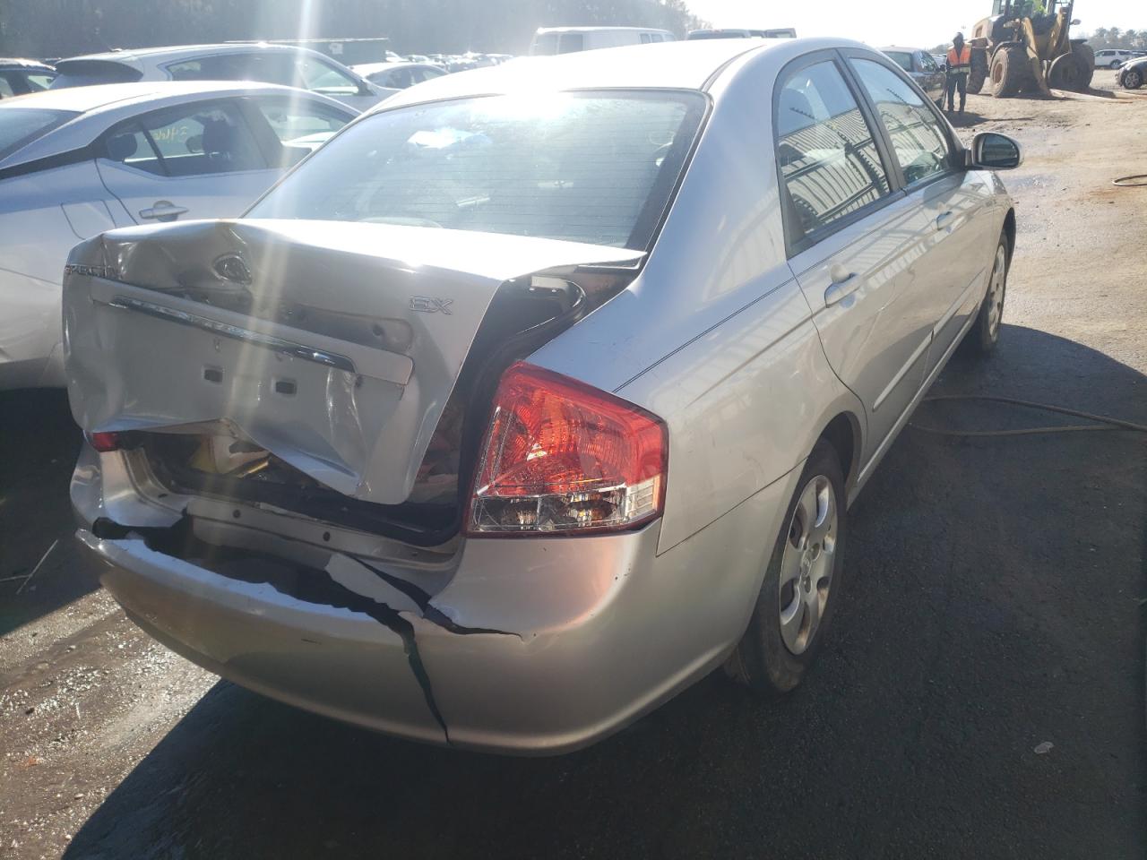 Foto 4 de la subasta – 2009 KIA SPECTRA EX con VIN KNAFE221395600652