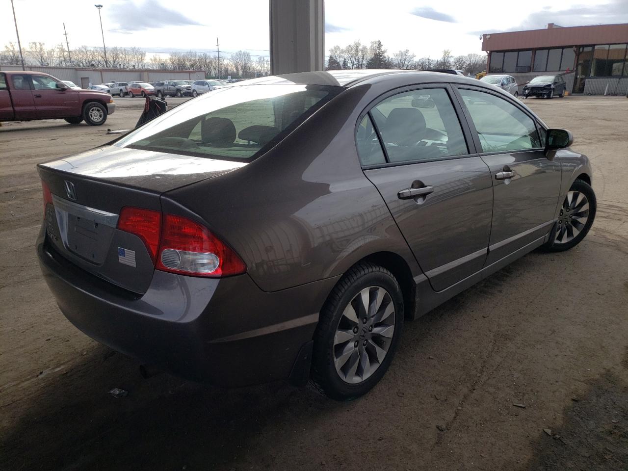 Photo 4 from auction – 2009 HONDA CIVIC EXL with VIN 19XFA16989E008452